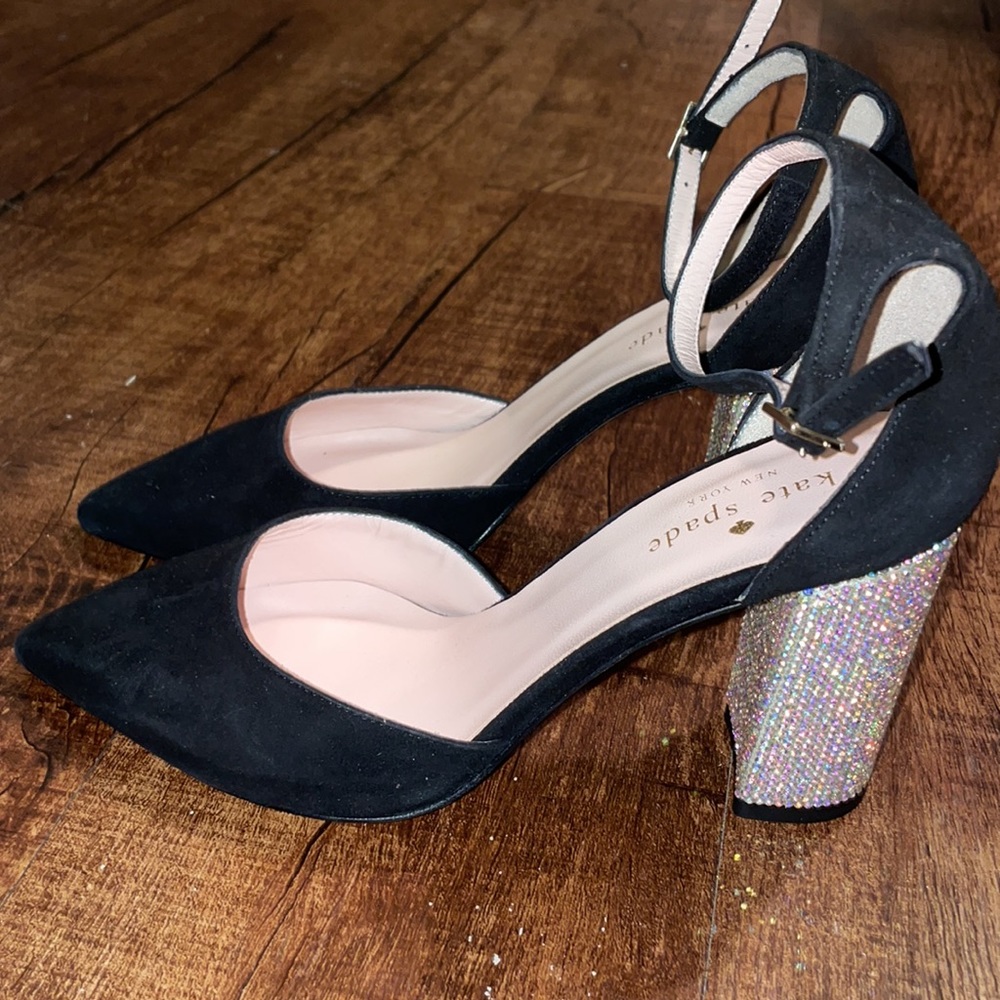Shoes - Picture 2 of 7